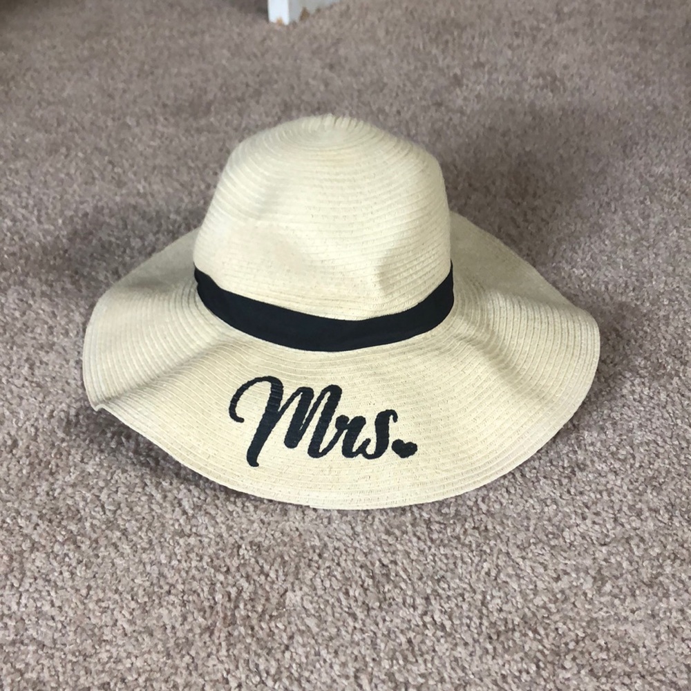 MRS Floppy Beach Hat